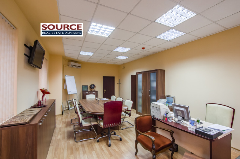 Da affittare  Ufficio Sofia , Iztok , 460 mq | 98009278 - Immagine [3]