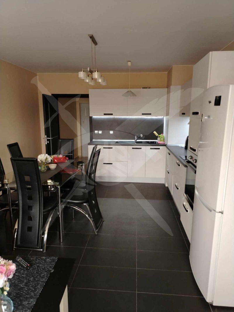 Da affittare  2 camere da letto Varna , k.k. Sv.Sv. Konstantin i Elena , 105 mq | 58920243 - Immagine [2]