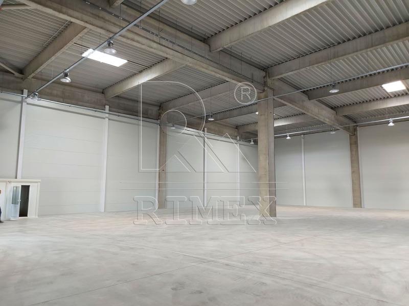 Дава под Наем СКЛАД в град Пловдив, Индустриална зона - Север - 1300 кв.м / 5 850 € » 11 441.61 лв., РИМЕКС ИМОТИ