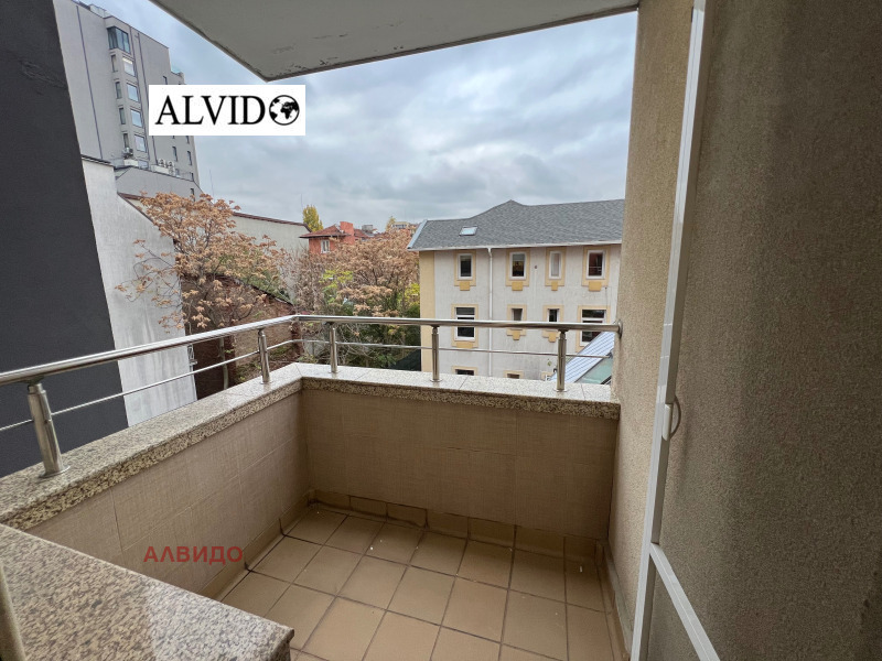 Дава под наем 3-СТАЕН, гр. София, Център, снимка 10 - Апартаменти - 52247363