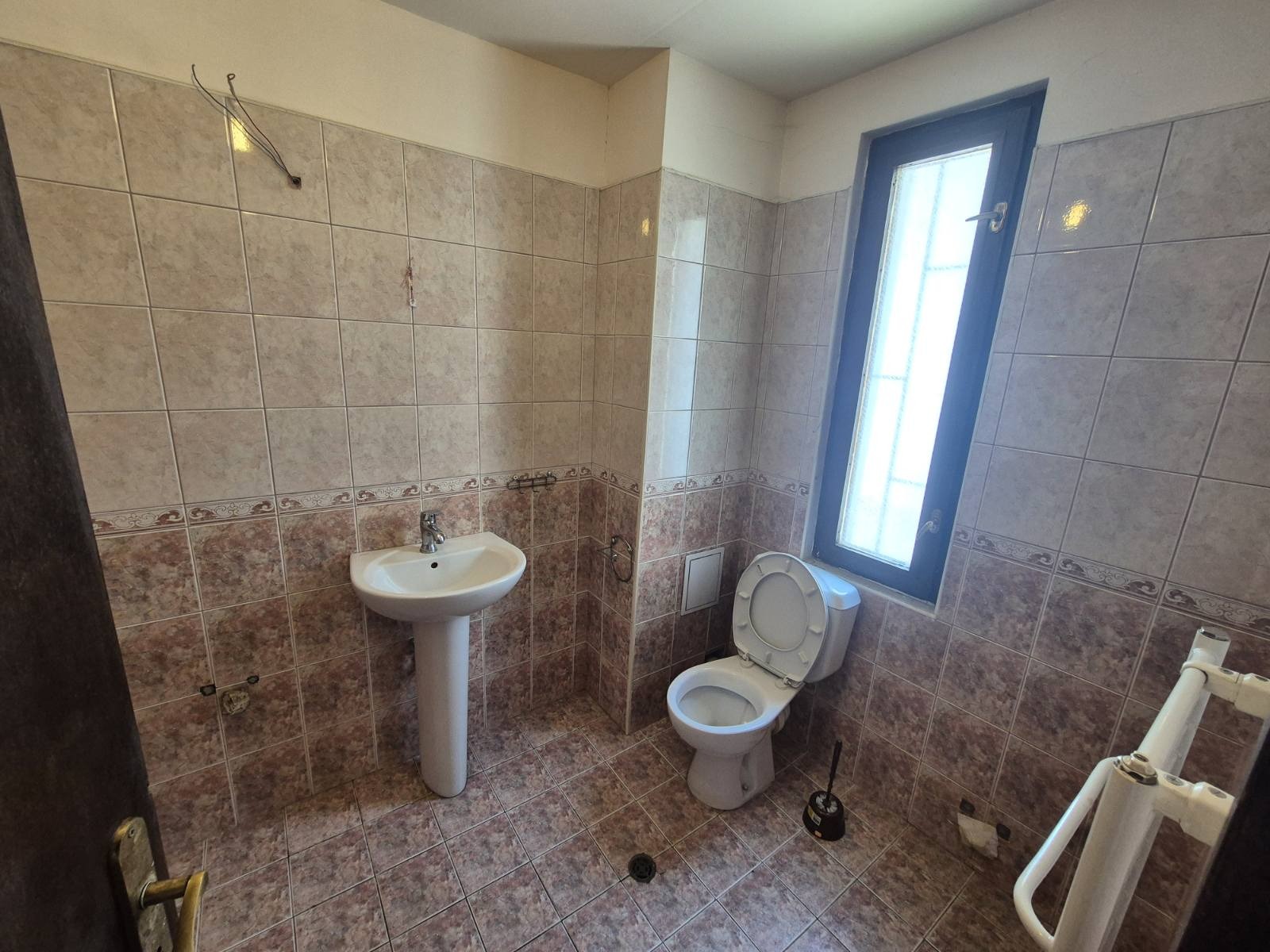 Дава под наем КЪЩА, гр. София, Лагера, снимка 7 - Къщи - 54409303