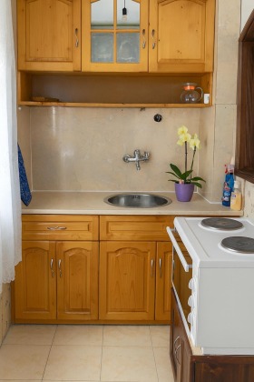 For Rent House Floor
