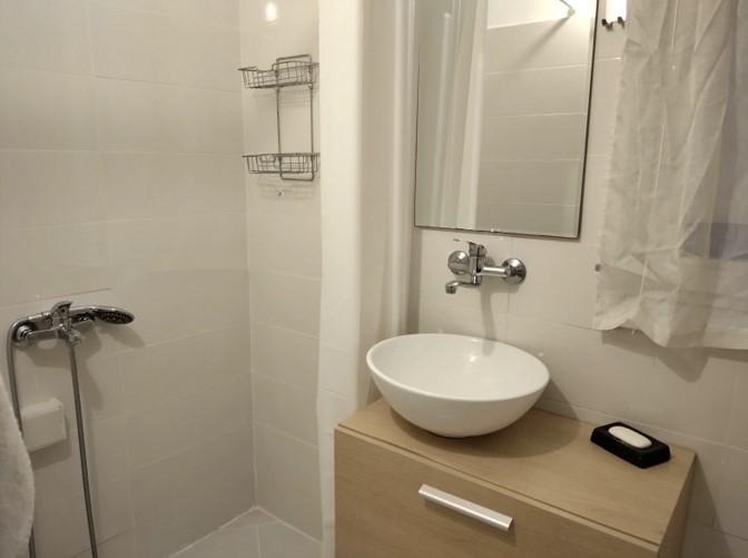 Издаје се  1 спаваћа соба Софија , Центар , 60 м2 | 70765447 - слика [6]