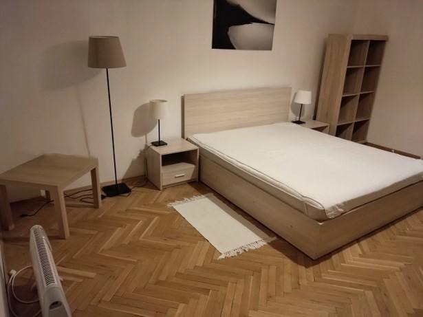 Издаје се  1 спаваћа соба Софија , Центар , 60 м2 | 70765447 - слика [3]