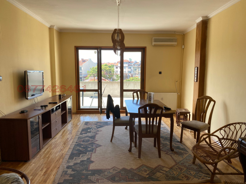 Дава под наем 3-СТАЕН, гр. София, Докторски паметник