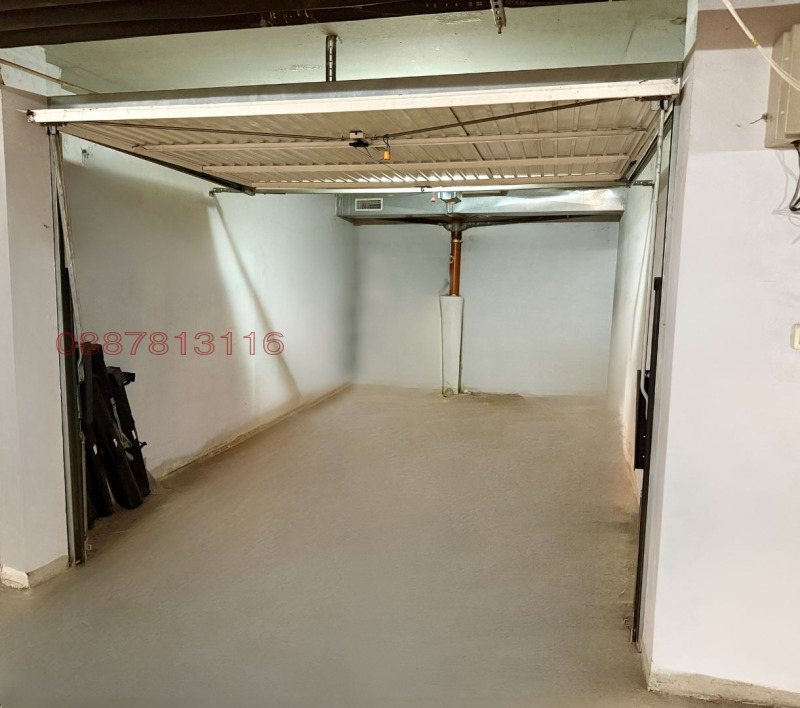 Kiadó  Garázs Sofia , Lozenec , 18 négyzetméter | 25194469