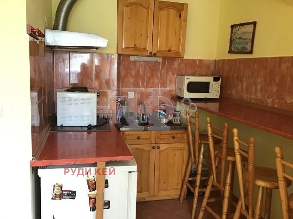 Дава под наем 2-СТАЕН, гр. Варна, Колхозен пазар, снимка 2 - Апартаменти - 52463103