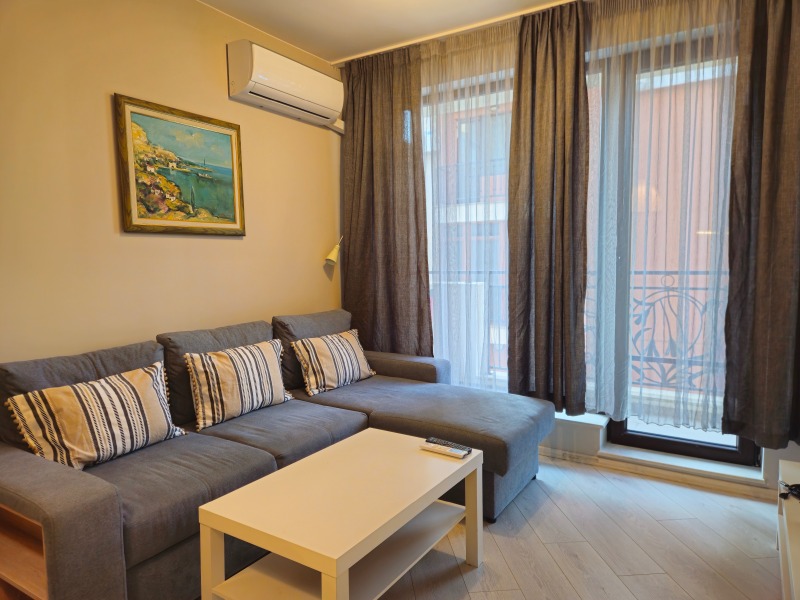 Дава под наем 2-СТАЕН, гр. Варна, Център, снимка 8 - Апартаменти - 53382439