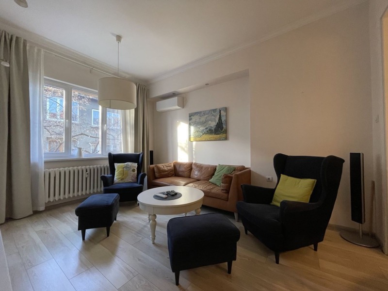För uthyrning  2 sovrum Sofia , Centar , 100 kvm | 42716912