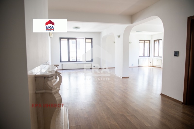 Дава под наем  Многостаен град София , Център , 217 кв.м | 12500781
