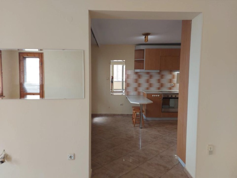 Дава под наем 4-СТАЕН, гр. София, Оборище, снимка 2 - Апартаменти - 52822965