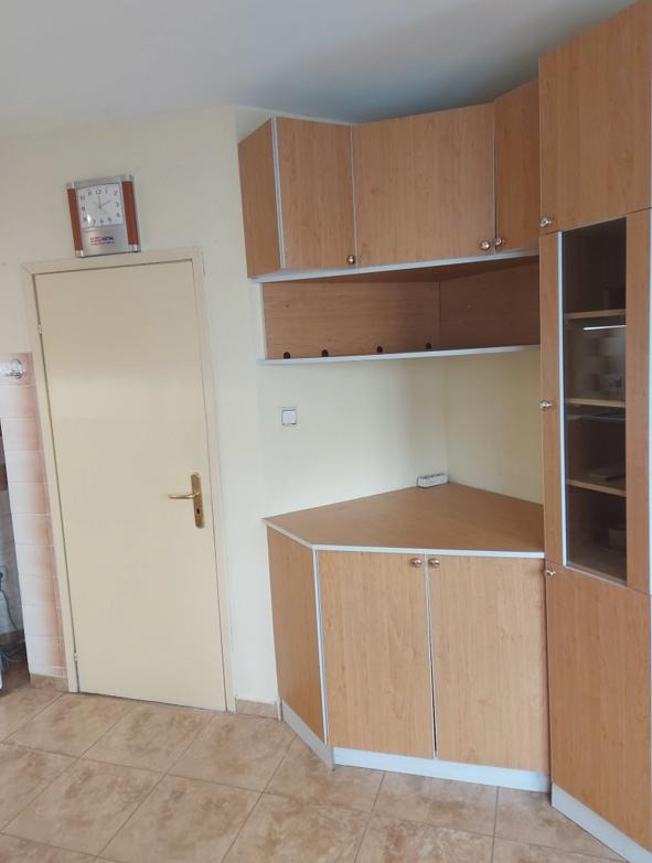 Дава под наем 4-СТАЕН, гр. София, Оборище, снимка 3 - Апартаменти - 52822965