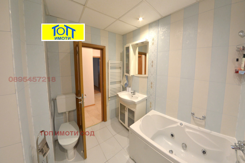 Дава под наем  3-стаен град Русе , Център , 103 кв.м | 36740500 - изображение [8]