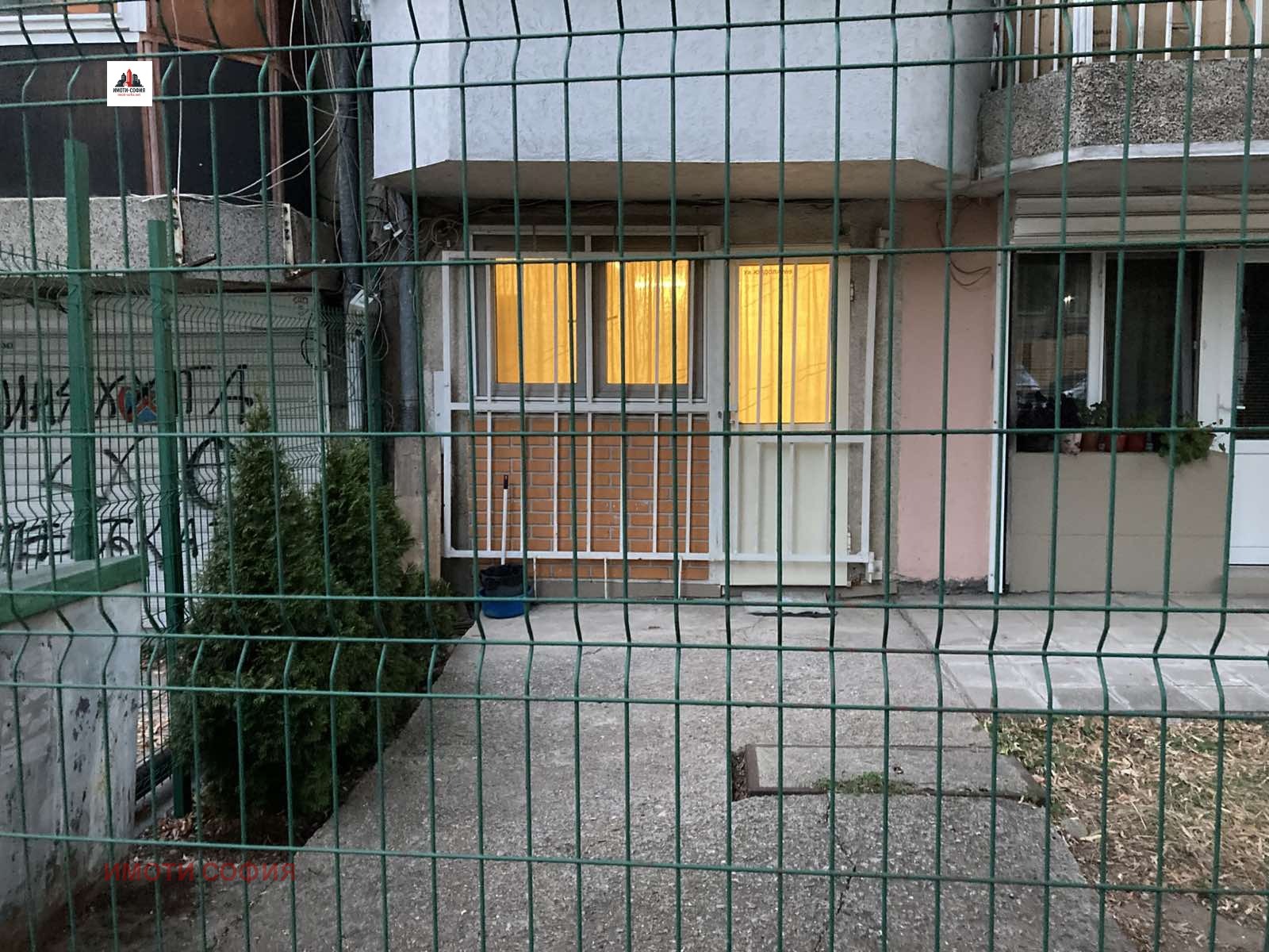 Дава под наем СТАЯ, гр. София, Редута, снимка 15 - Стаи под наем - 56068623