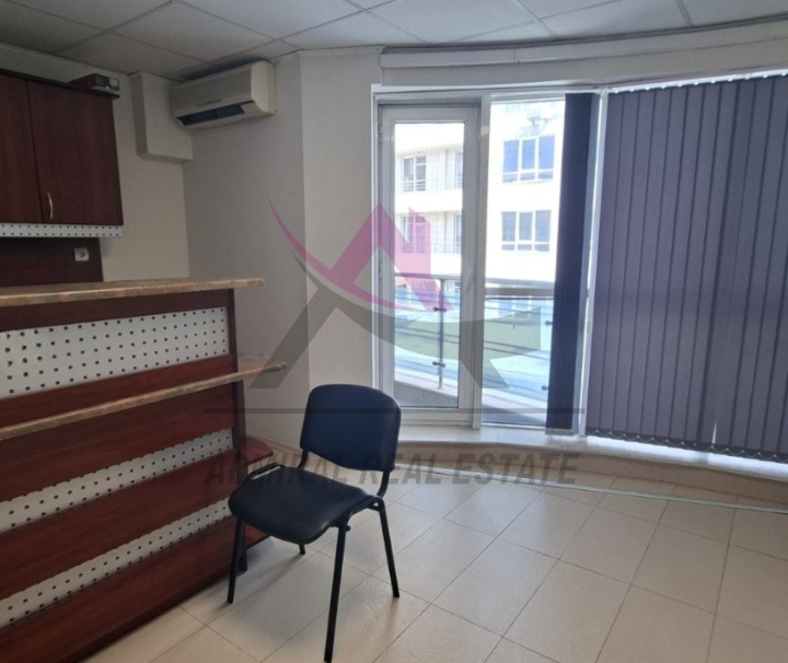 Дава под наем ОФИС, гр. Варна, Лятно кино Тракия, снимка 8 - Офиси - 55798922