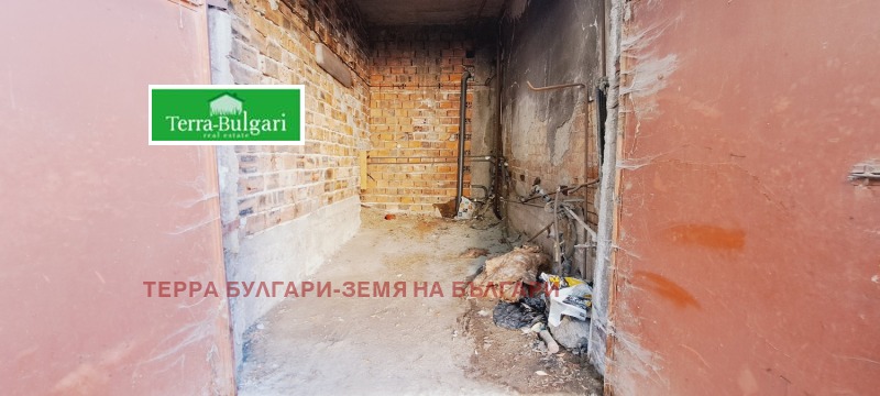 Do wynajęcia  Гараж, Паркомясто Pernik , Centar , 15 mkw | 80983158 - obraz [3]