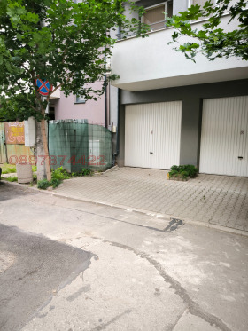 Garage Nadezjda 2, Sofia