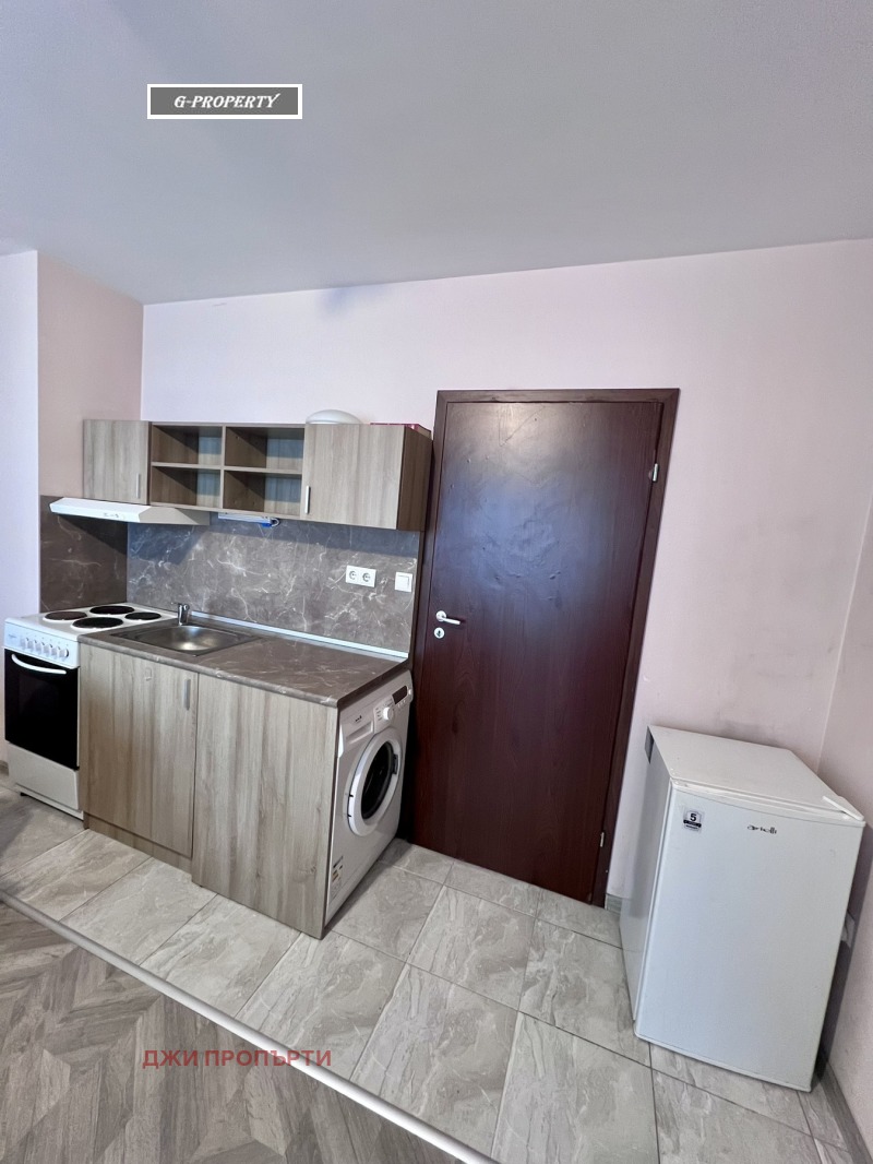 För uthyrning  Studio Sofia , Studentski grad , 38 kvm | 29661892 - bild [2]