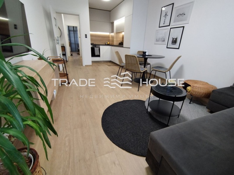 Zu vermieten  1 Schlafzimmer Plowdiw , Kjutschuk Parisch , 68 qm | 37118816 - Bild [2]