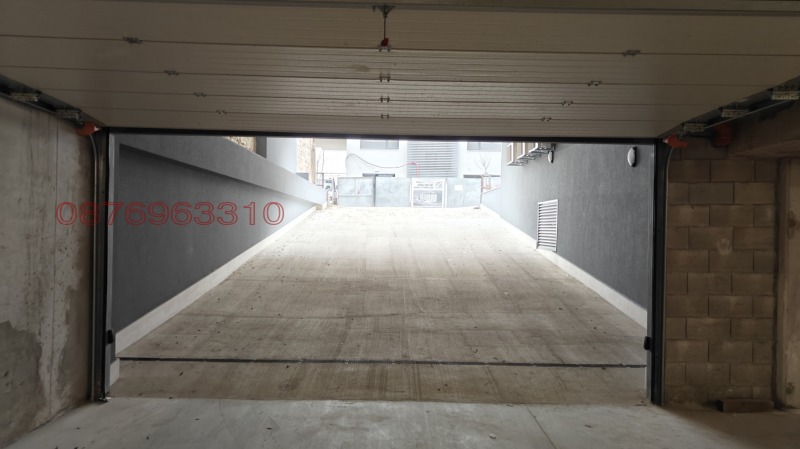 Дава под наем ГАРАЖ, ПАРКОМЯСТО, гр. Варна, Централна поща, снимка 5 - Гаражи и паркоместа - 52849246