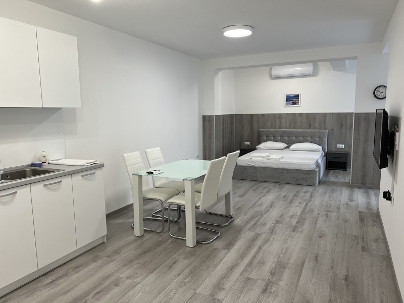 Do wynajęcia  Studio Warna , Biznes chotel , 83 mkw | 46279574 - obraz [5]