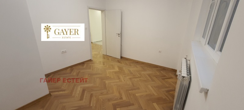 Дава под наем 3-СТАЕН, гр. София, Център, снимка 4 - Апартаменти - 53363805