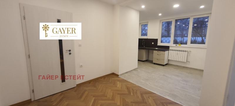 Дава под наем 3-СТАЕН, гр. София, Център, снимка 6 - Апартаменти - 53363805