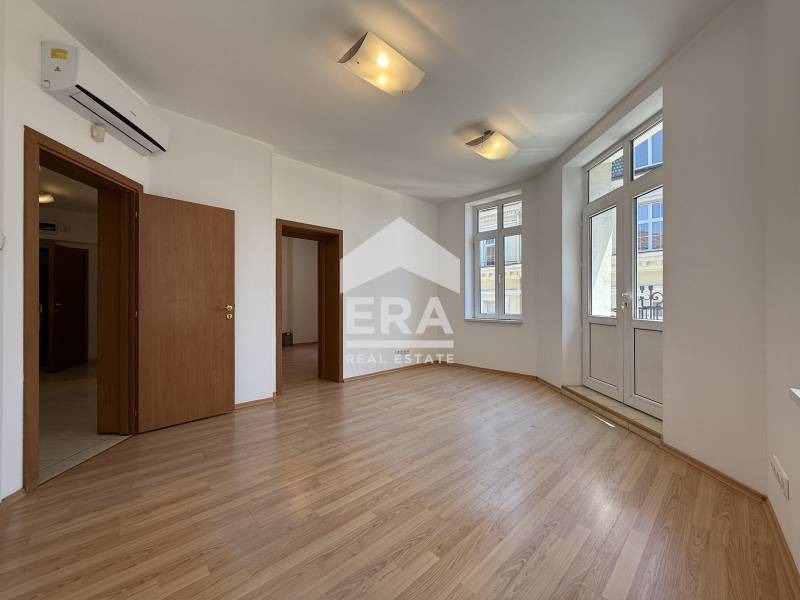 För uthyrning  Kontor Sofia , Centar , 116 kvm | 59198901 - bild [2]