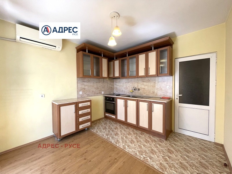 Do wynajęcia  2 sypialnie Ruse , Szirok centar , 100 mkw | 41468837