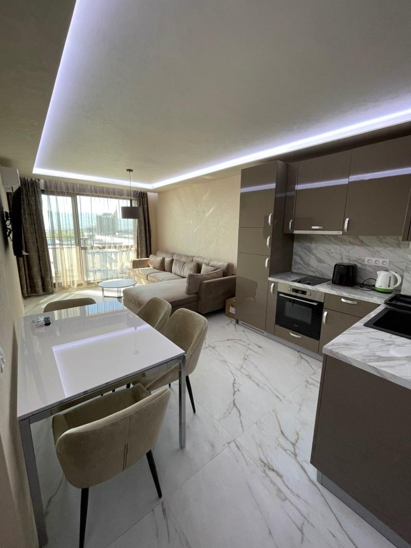 Дава под нем  2-стаен, град София, Дружба 2 •  750 EUR • ID 17980462 — holmes.bg - [1] 