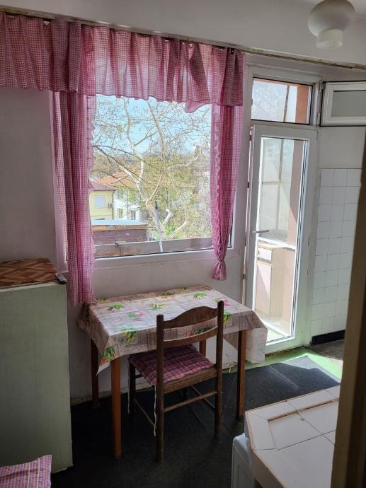 Para alugar  1 quarto Plovdiv , Hristo Smirnenski , 65 m² | 94705770 - imagem [3]