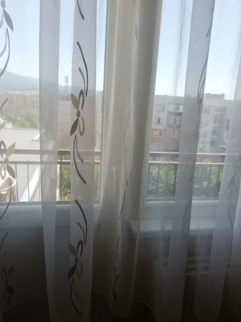 Издаје се  1 спаваћа соба Перник , Изток , 74 м2 | 60646016 - слика [8]