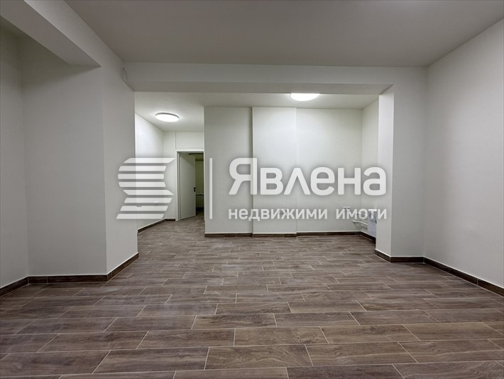 Дава под наем МАГАЗИН, гр. София, Център