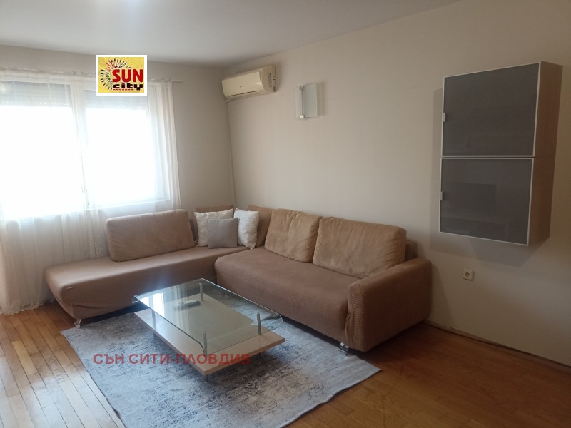 Дава под Наем 3-СТАЕН в град Пловдив, Център - 100 кв.м / 500 € » 977.92 лв., СЪН СИТИ-ПЛОВДИВ