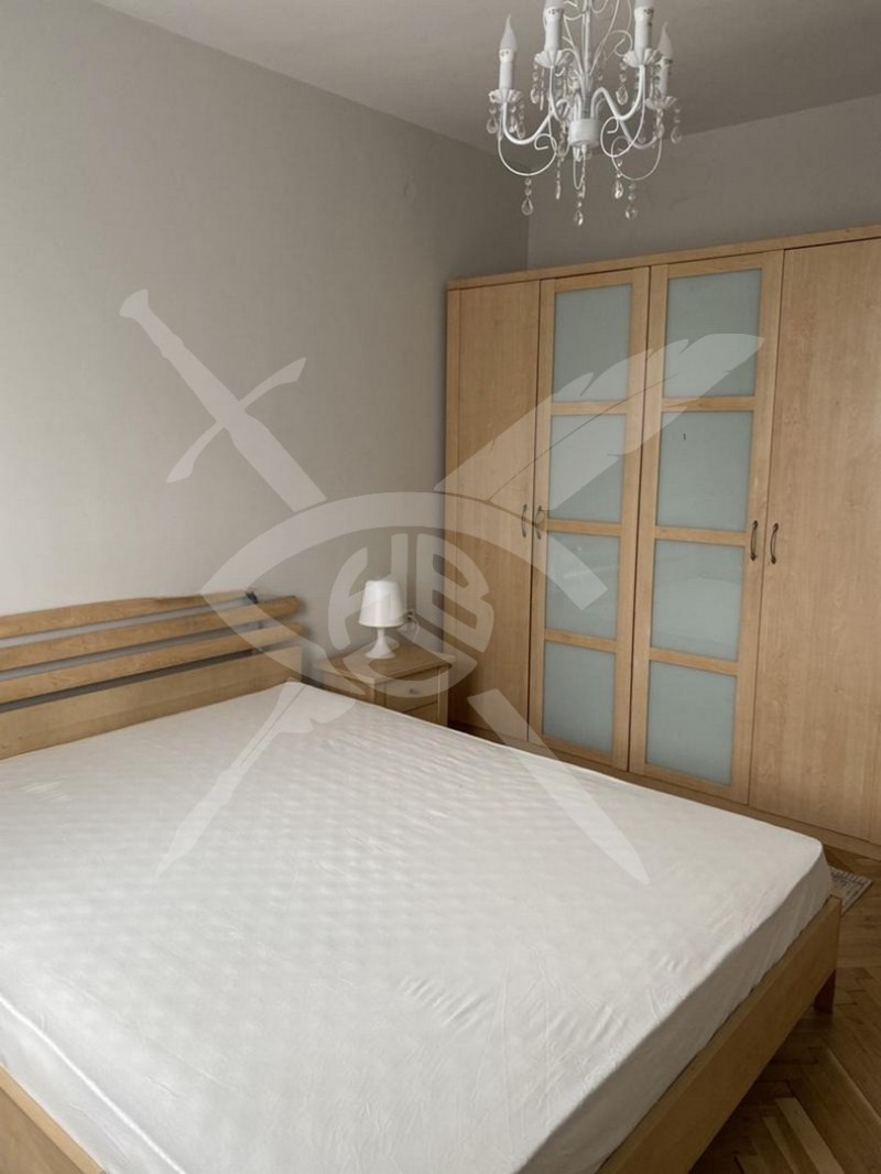 Дава под наем 3-СТАЕН, гр. София, Иван Вазов, снимка 6 - Апартаменти - 52636465