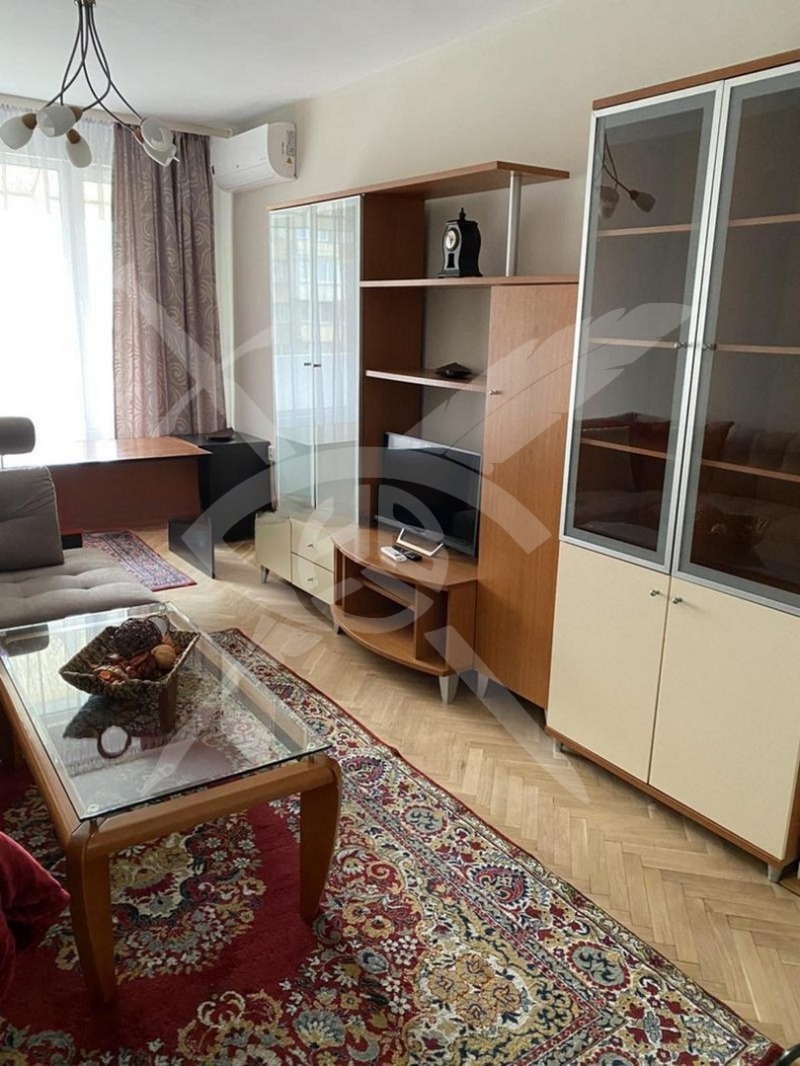 Дава под наем 3-СТАЕН, гр. София, Иван Вазов, снимка 4 - Апартаменти - 52636465