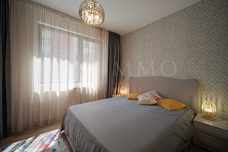 Издаје се  2 спаваће собе Софија , Красно село , 98 м2 | 49886807 - слика [5]