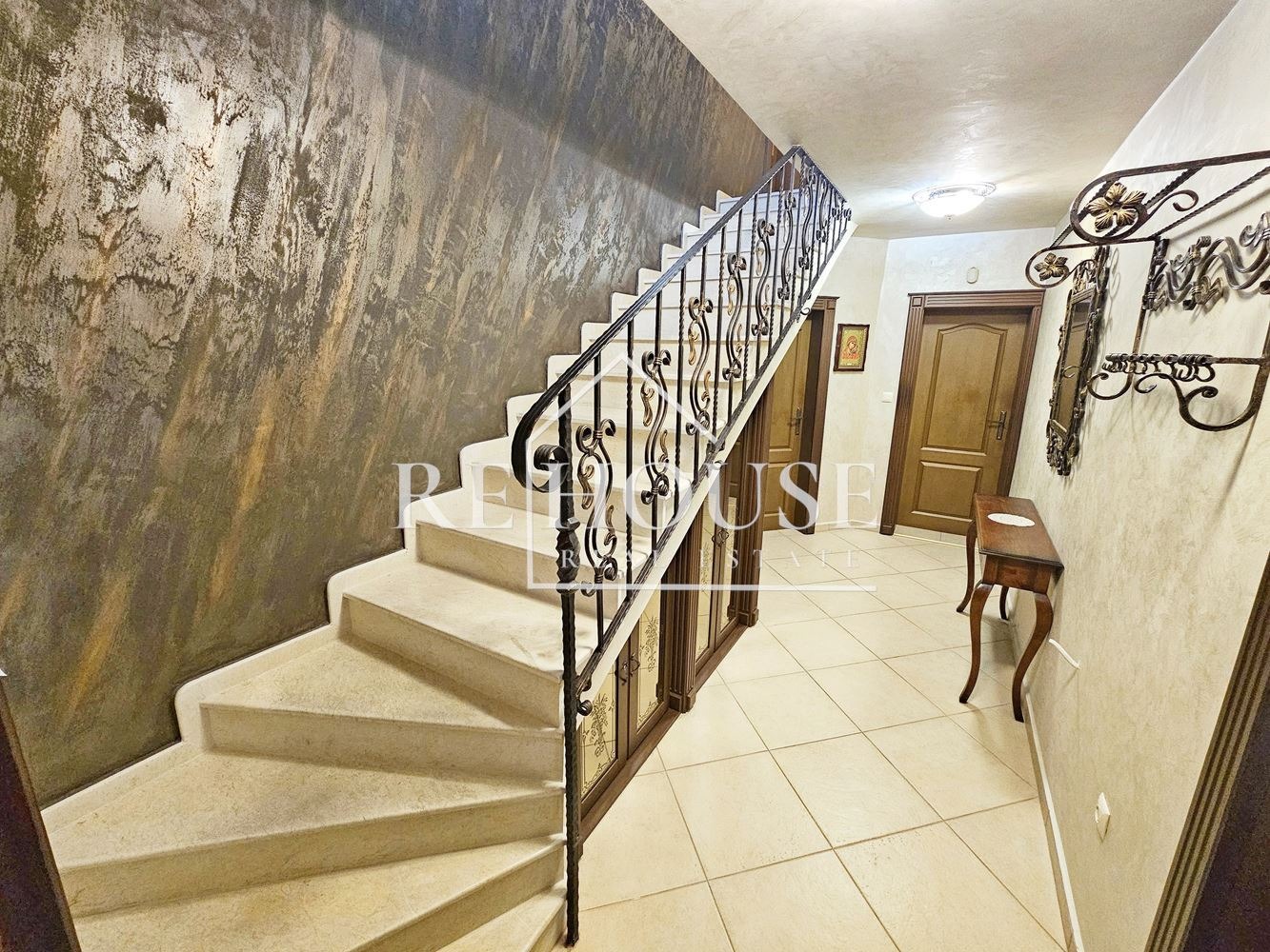 Дава под наем КЪЩА, гр. Варна, м-т Долна Трака, снимка 7 - Къщи - 53674541