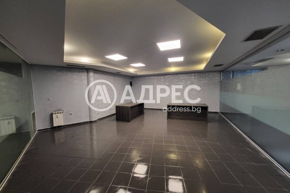 Дава под наем МАГАЗИН, гр. София, Център