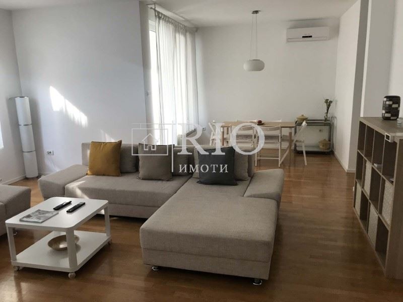 Kiadó  2 hálószobás Plovdiv , Gagarin , 90 négyzetméter | 58210166