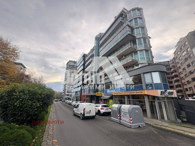 Под наем ОФИС, град Бургас, Лазур • 1023 € / 2000.81 лв. • 28261142 1