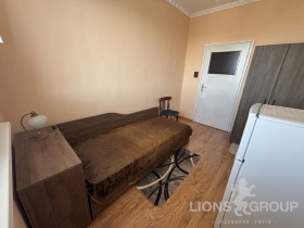 2-стаен град Варна, Възраждане 3