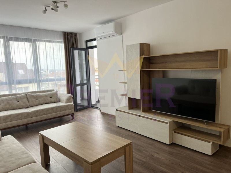 En renta  1 dormitorio Varna , Koljozen pazar , 100 metros cuadrados | 40767673 - imagen [8]