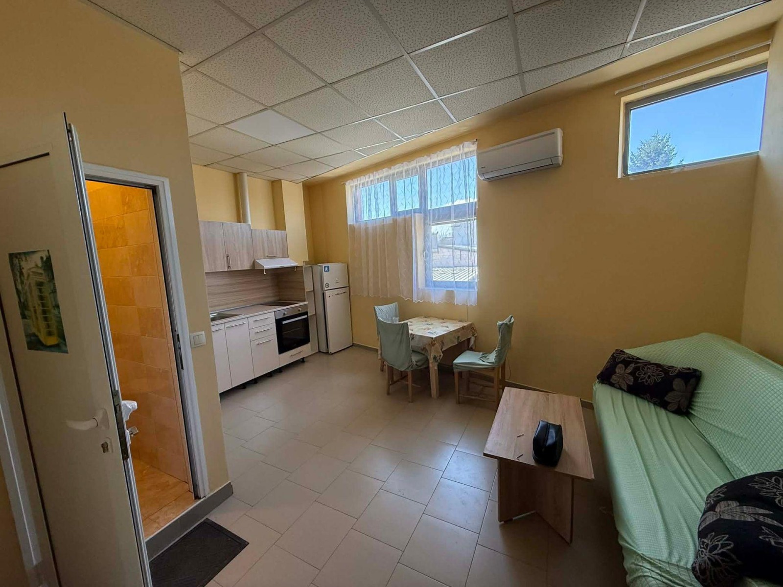 Дава под наем 2-СТАЕН, гр. София, Левски В