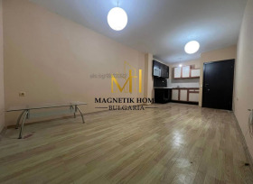 Тристайни апартаменти под наем в град Бургас - изображение 10 
