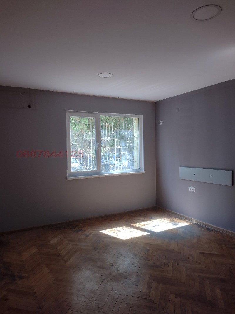 Дава под наем ОФИС, гр. Силистра, Център, снимка 4 - Офиси - 52779905