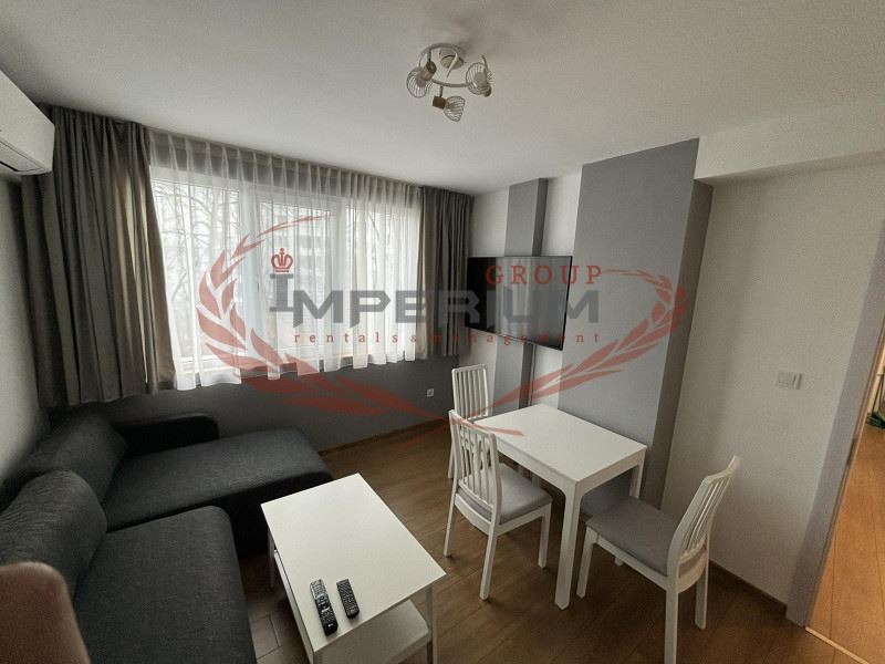 Издаје се  2 спаваће собе Варна , Зимно кино Тракија , 70 м2 | 75646316