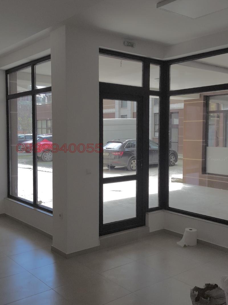 Дава под наем МАГАЗИН, гр. Варна, Левски 1