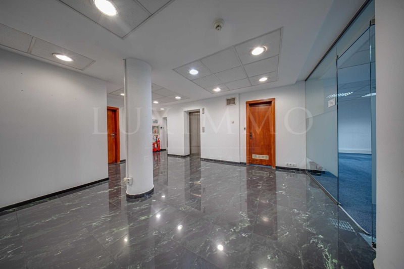 Дава под Наем ОФИС в град София, Лозенец - 540 кв.м / 5 400 € » 10 561.48 лв., ЛУКСИММО