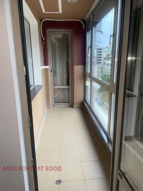 ���� ��� ���� 3-����� | Imot.bg � ����� ������ 12